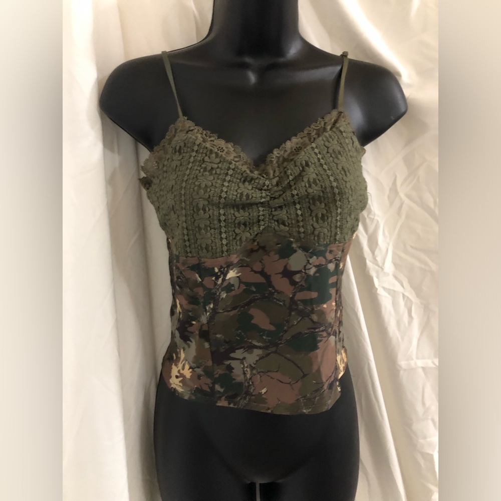 Green brown Camo multi print lace trim camisole top size medium brand‎ new